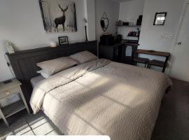 Hadrians wall studio, hotel with parking in Carlisle