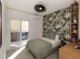 Pirasmus Residencies - A Spacious 4BD 4BA - Walk to Port & Metro