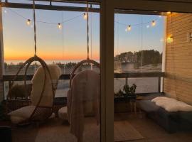 SunBeach Apartment with seaview and sauna、カラヨキのアパートメント