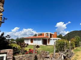 Casa Campestre Villa Luna, chalet de montaña en Sogamoso