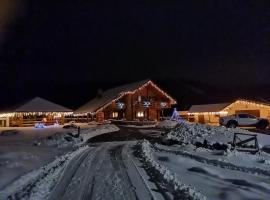 CABANA de POVESTE, chalet de montaña en Suceviţa