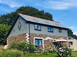 The Old Granary, beach rental in Par