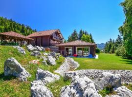 Luksuzna kuća za odmor RINA, villa in Fužine