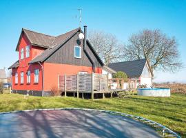 Holiday home Nexø XXXVII, cabaña o casa de campo en Neksø