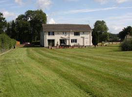 Broadwell Guest House, holiday rental in Meriden
