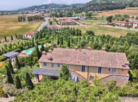 Wonderful Family Suite in Tuscany near Pisa and Florence - Two Bedrooms 4 pl, hotel in Molino del Roglio