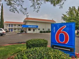 Motel 6-Sacramento, CA - North, hotel near McClellan Airfield - MCC, 