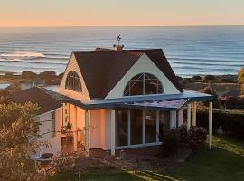 The Quarters Ocean-View Chalet, huoneisto kohteessa Gisborne