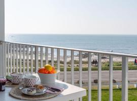 Apartment Les Trois Iles-10 by Interhome, hotell med parkering i Quiberon