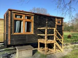 Vigo Retreat cabin 1
