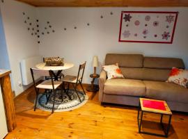 L'oustalet de Mamy, hotel v destinaci Dourbies