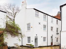 The Old Morgan Period Town House, rumah liburan di Great Malvern