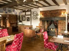 The White Horse Inn、Eyeのヴィラ