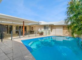 Frangipani Hideaway, casa de campo em Lennox Head