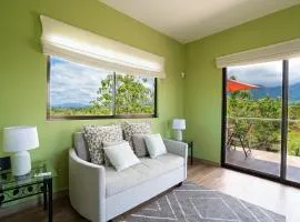 Villa Kiskadee - Beautiful Mountain Views with Private Pool