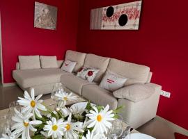 Apartamentos María de Lucía - Piso B, מלון בArou