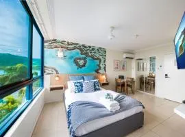 ☆Airliedise☆HOT TUB suite☆5min walk 2 Port of Airlie/Ferry terminal☆WiFi☆Netflix☆NO Hills