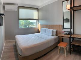 Go Hotels Bacolod, hotel in Bacolod