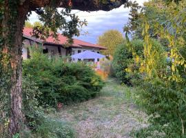 Cool Landes, hotel in Sainte-Eulalie-en-Born