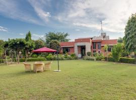 Avanti Retreat- Farm Stay, farm stay in Dera Māndi