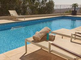 Accommodation at Miss Daisy - להתארח אצל מיס דייזי, hotel v destinaci Roš Pinna