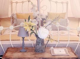 Valley Farm Bells, luxury tent in Oxford