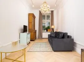 Lux Studio Kamienica Noakowskiego 16 by Noclegi Renters