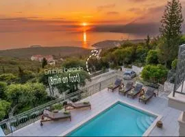 Luxury Villa Fiscardo Walk - Heated Pool & Jacuzzi