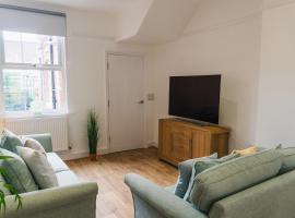 Villiers House - Comfy Stylish Home, vacation home in Leamington Spa
