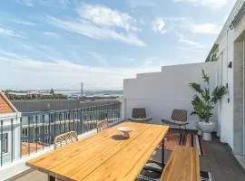 Casa Boma Lisboa - Sunny Apartment with Private Balcony and Panoramic Bridge View - Ajuda I