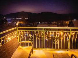 Apartament SWEET Ustroń, khách sạn gần Poniwiec Ski Lift, Ustroń