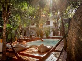 Che Tulum Hostel & Bar Adults Only, hotel in Tulum