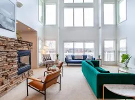 Sunny Ridge - Hot Tub, Gym, Jacuzzi Tub, Game Room