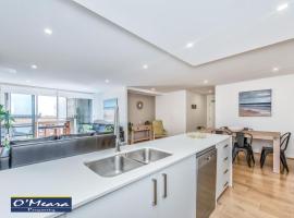 The Shoal 303 Air Conditioning WI-FI Netflix Views Linen and Lift, hotel en Shoal Bay