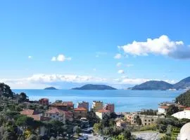 Amazing Home In Santo Stefano Magra