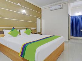 Treebo Trend Thoduvas Star Plaza Cochin Airport, hotel in Nedumbassery