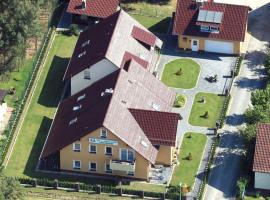Pension + Apartments Tor zum Spreewald, hotel v destinaci Lübben