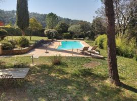 Comorebi Provence, Cama e café (B&B) em Entrecasteaux