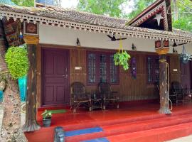Kerala Cottage-Marari Beach House, Hotel in Mararikulam