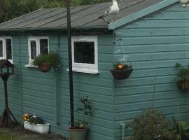 Captain's Cabin, hotel near Lizard Lighthouse & Heritage Centre, Cadgwith