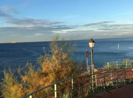 Casa di Aldo: una casa nel centro di Nervi.