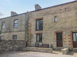 Hayloft Cottage, hotel with parking in Kirkby Stephen
