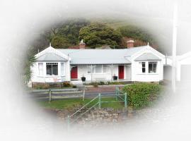 Gardenia House, holiday home in Stanley