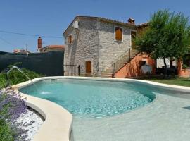 Rooms Stanza Diniano - with pool, hotel a Vodnjan (Dignano)