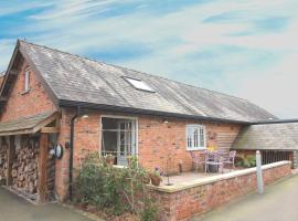 The Hayloft - Cheshire, pet-friendly hotel in Crewe