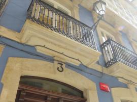 APARTAMENTOS ARMANYA 3, hotel near Congress and Exhibiton Center, Lugo