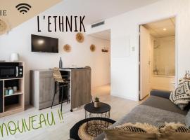 L'ETHNIK--STUDIO TOUT CONFORT--CLIM--PARKING--WIFi, lugar para ficar em Lourdes