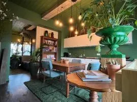 Plantkot -Boekenkot -Kunstkot en love kot
