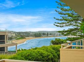 Cosy Beachside Unit, Short Stroll to the Beach, vacation home in Terrigal