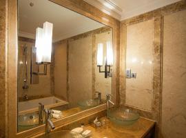 Holiday Inn Cochin by IHG, hotel v destinaci Kóčin